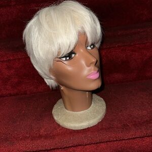 Stylish White Wig for Women